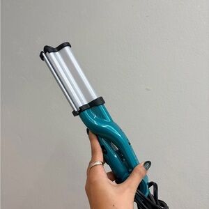 BedHead Teal and Silver Hair Waver